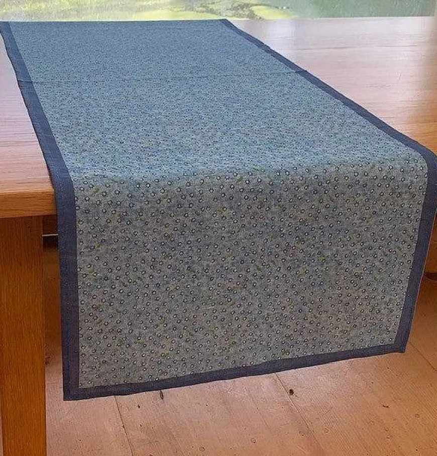 Store Runner Light Blue Lawn Linen Easter