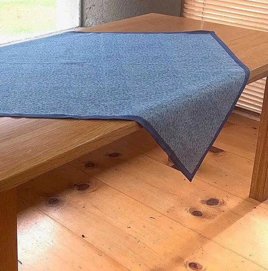 Cheap Tablecloth Square Lawn Light Blue 40" Tablecloths